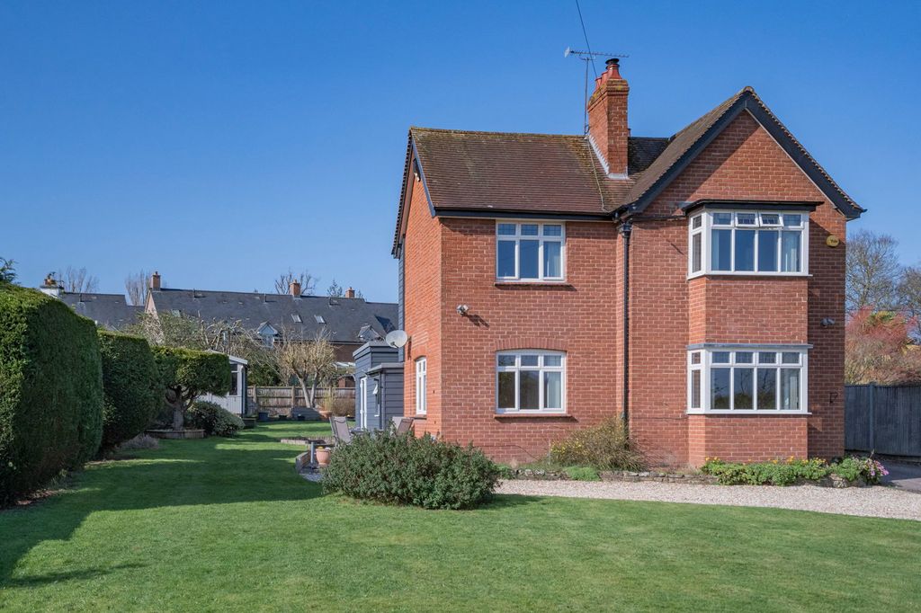 Property photo 1 of 27