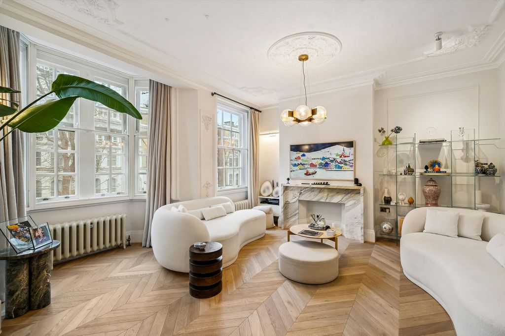 Property photo 2 of 18 Image