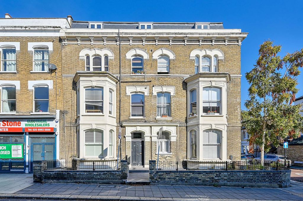 Property photo 1 of 7