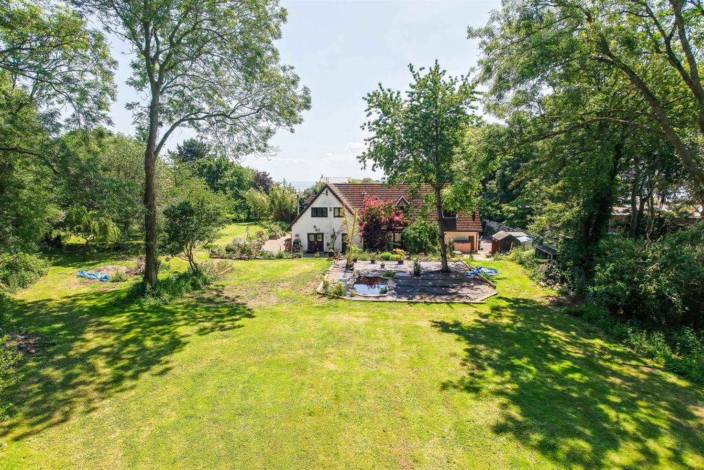 Property photo 1 of 34