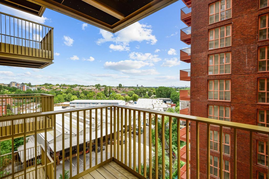 Property photo 3 of 5