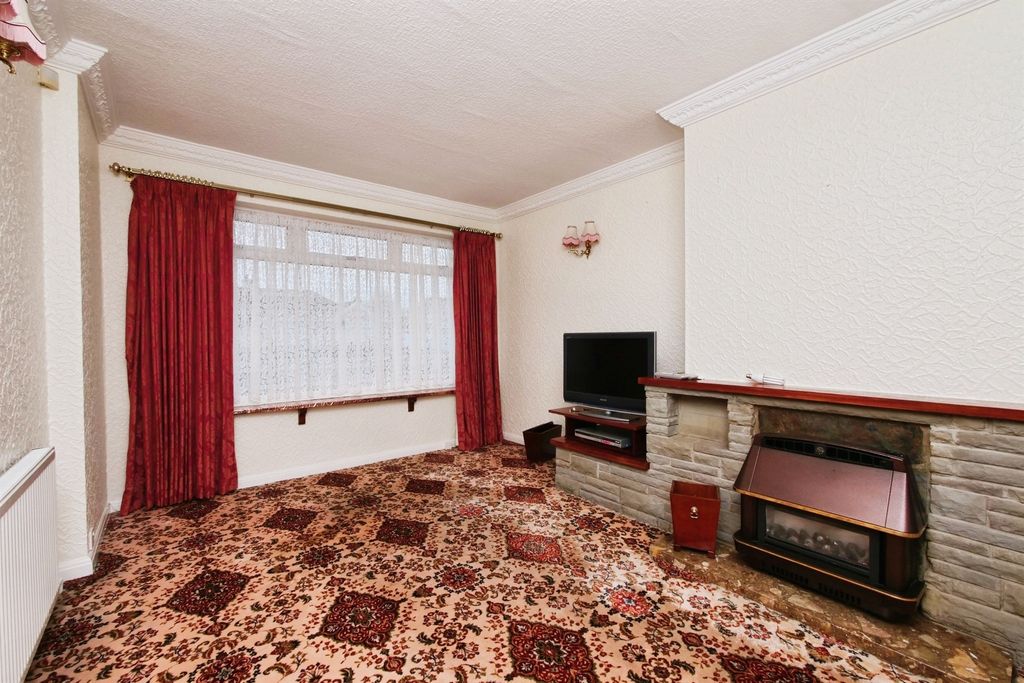 Property photo 2 of 15