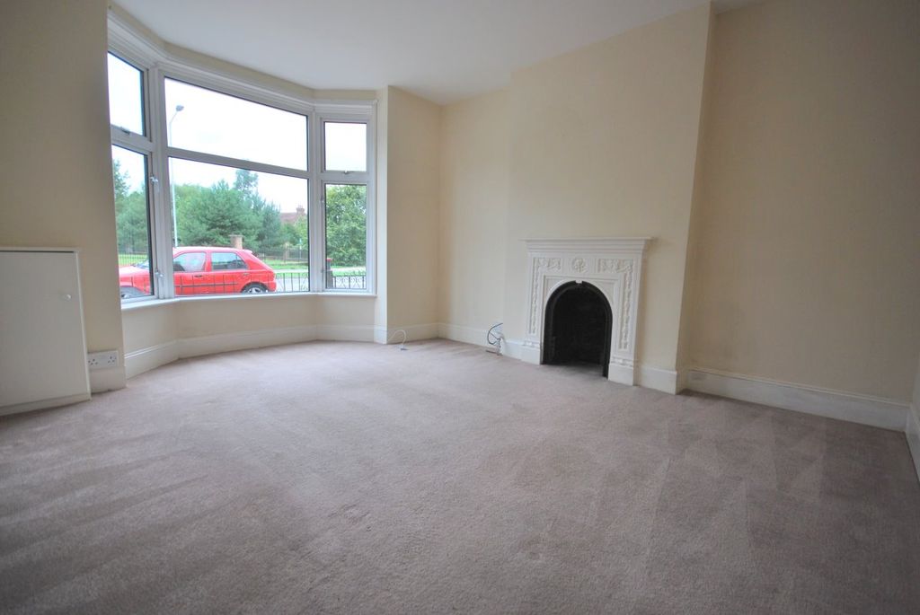 Property photo 3 of 9 Gallery