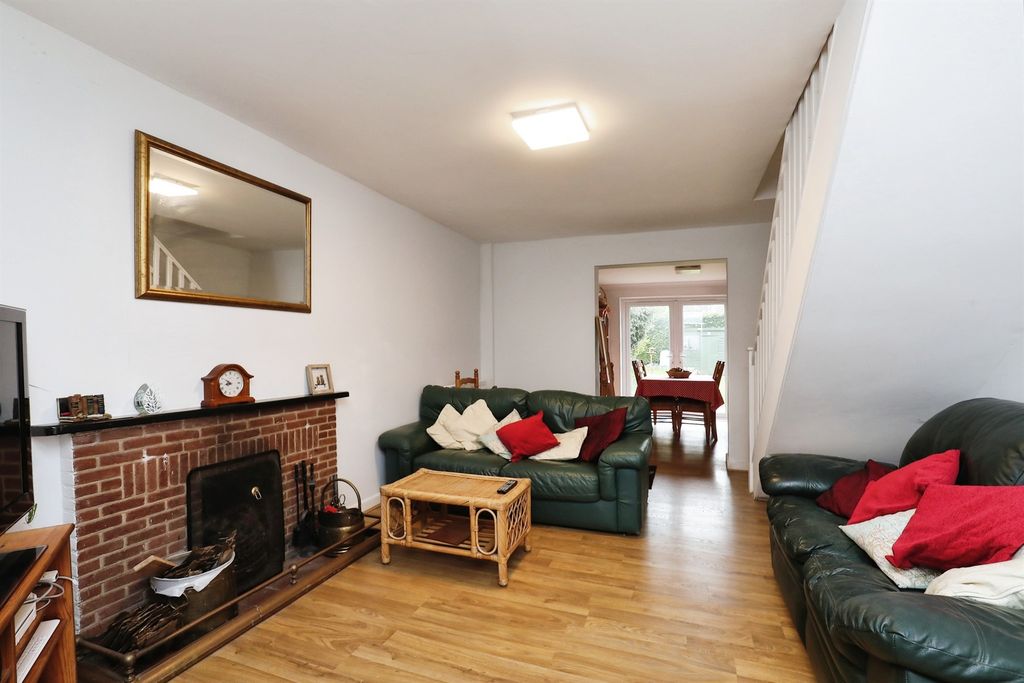 Property photo 2 of 15