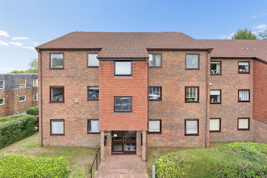 Property photo 1 of 10 5 The Mote-Hr13.Jpg