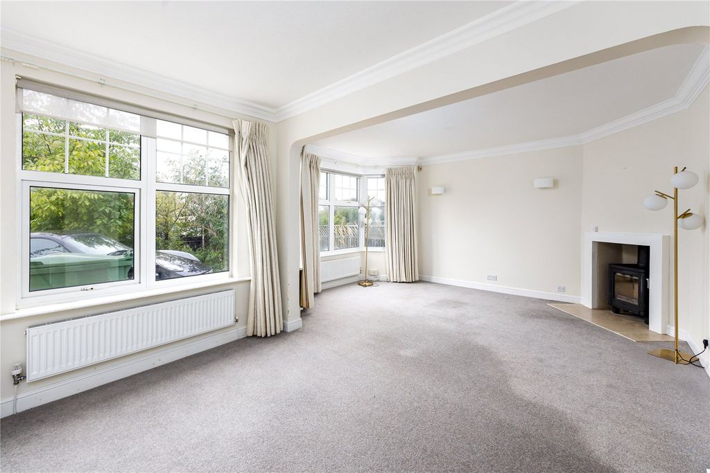 Property photo 3 of 19 Picture No. 13