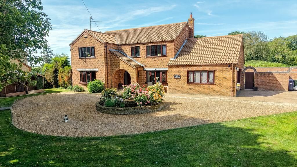 Property photo 1 of 36