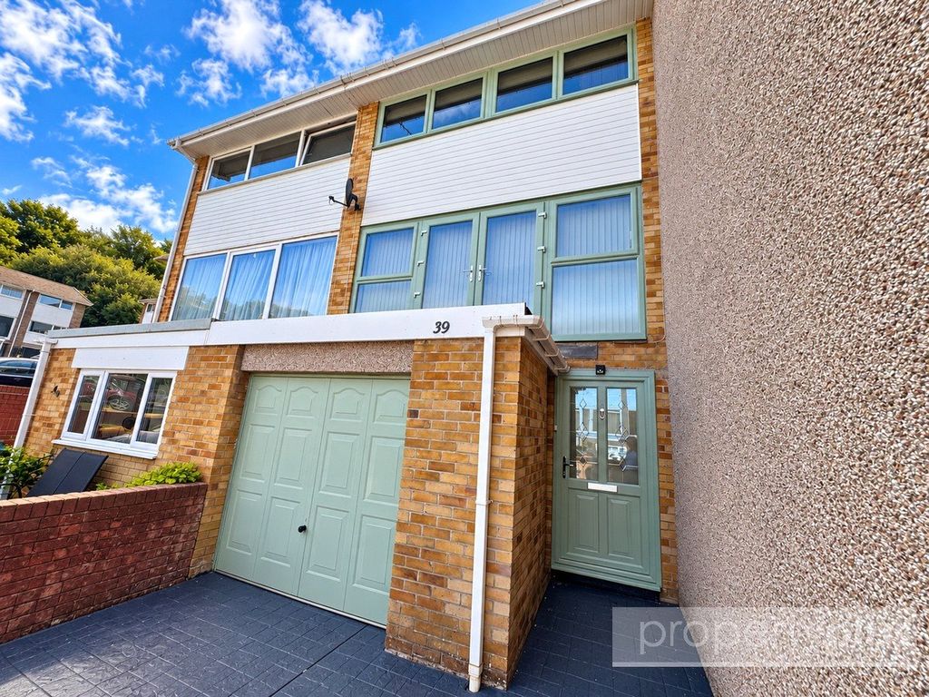 Property photo 1 of 16 Picture No. 20
