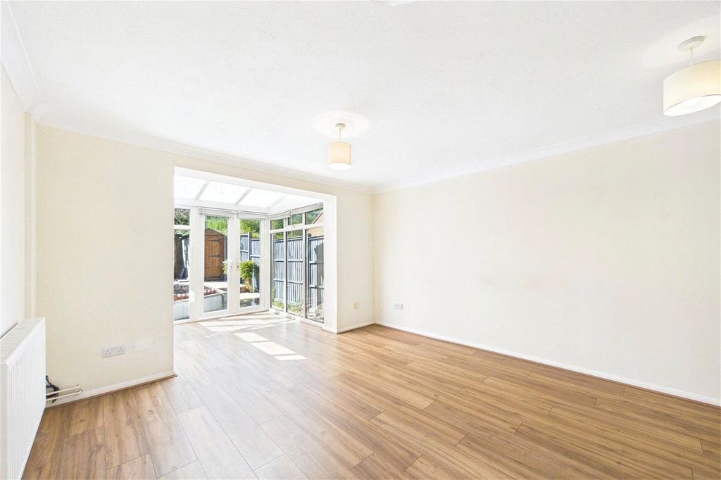 Property photo 3 of 11 Picture No. 09