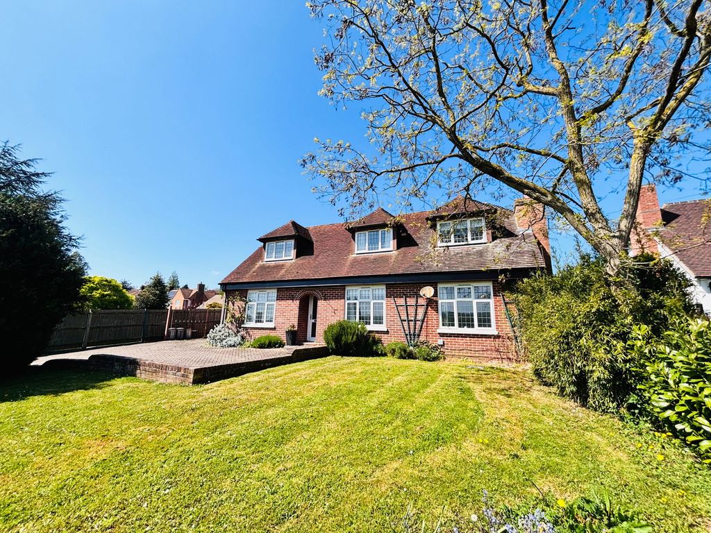 Property photo 1 of 48