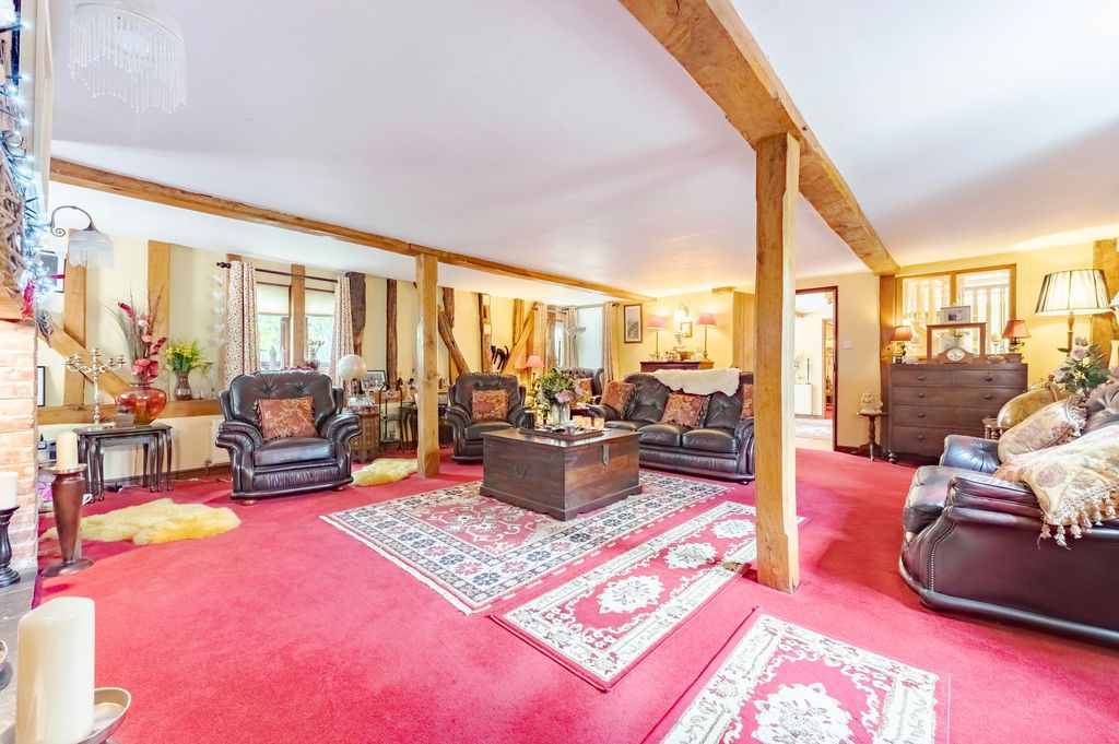 Property photo 3 of 32