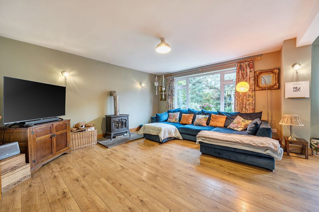 Additional image 4 of 4 bed detached house for salePaddock Close, Pershore WR10