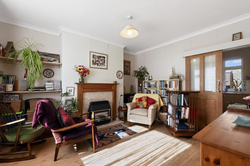 Property photo 2 of 17 Pnmb1018.Jpg