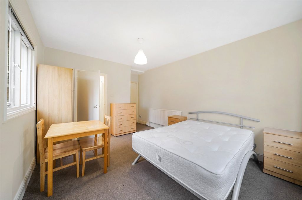 Property photo 3 of 11 Picture No. 19