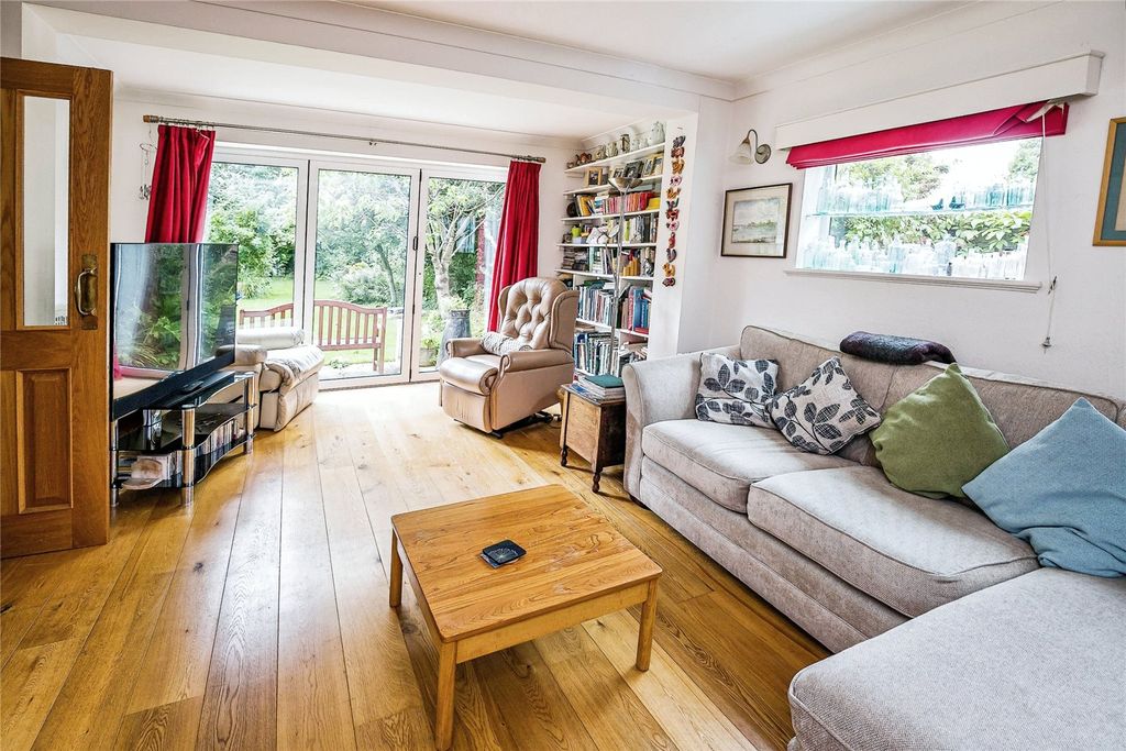 Property photo 3 of 15 Living Room