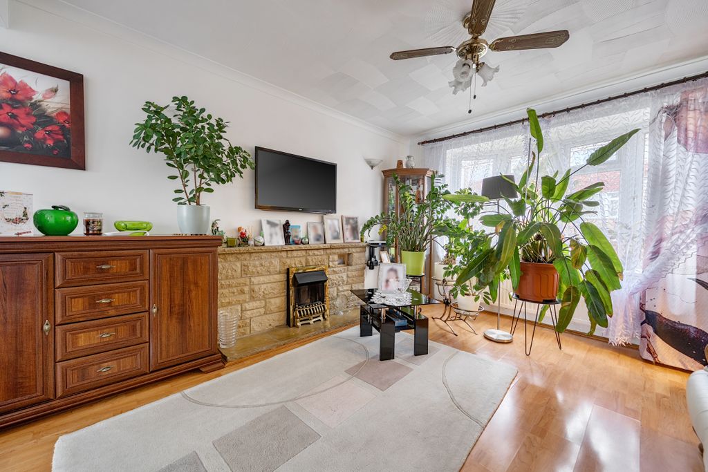 Property photo 2 of 14 14035271269724Fcb7E864