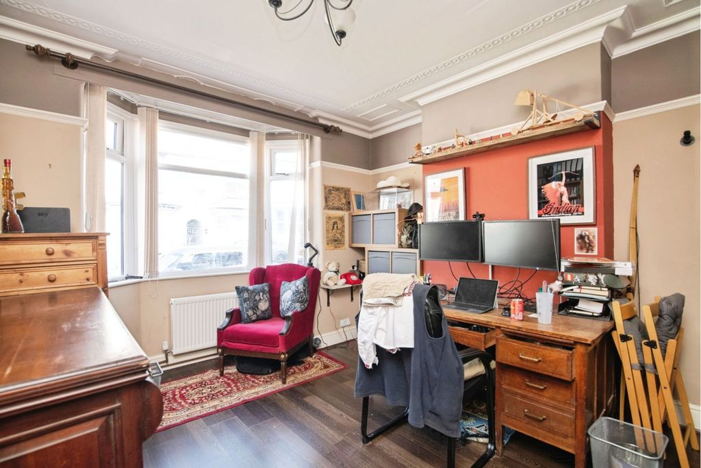 Property photo 2 of 15