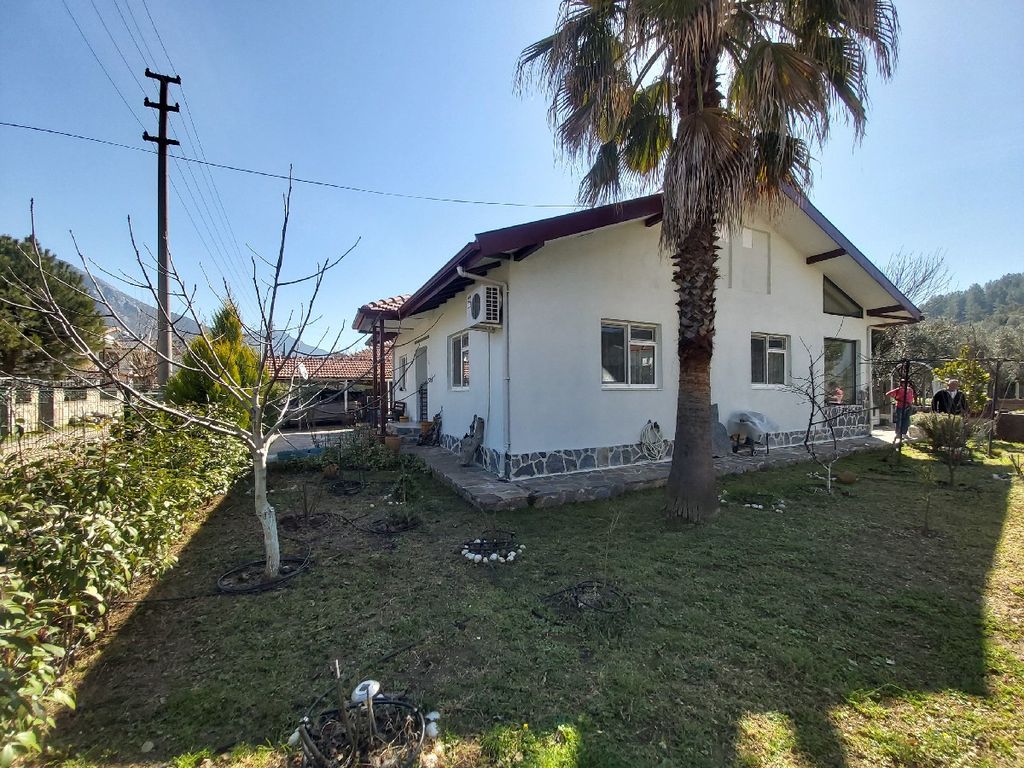 Property photo 1 of 23