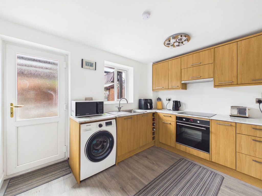 Property photo 3 of 12 Breakfast Kitchen