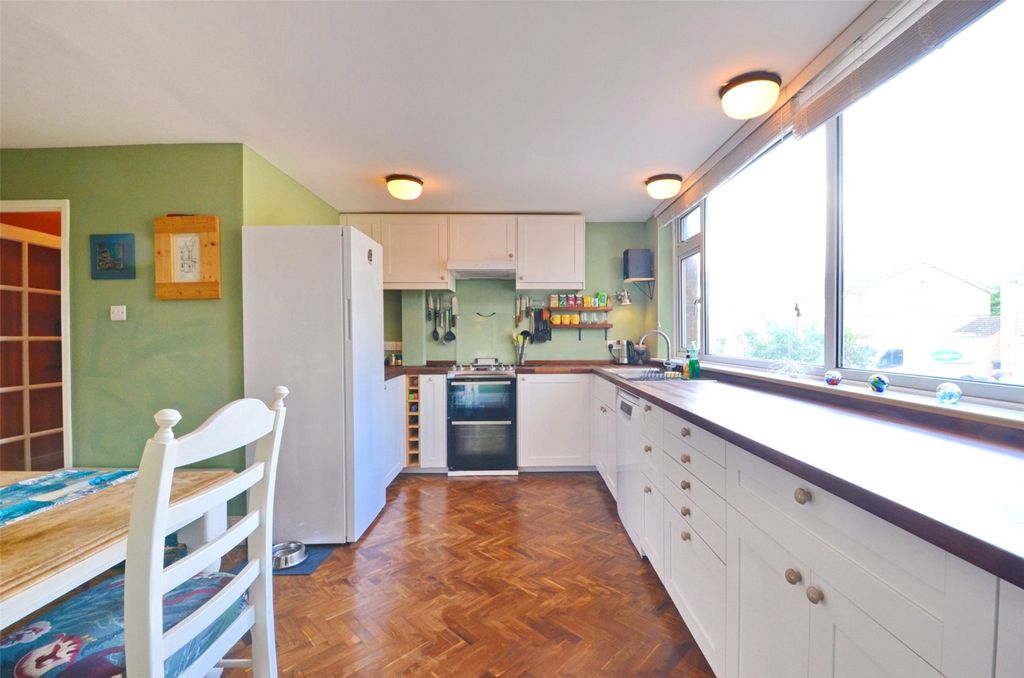 Property photo 2 of 22 Picture No. 01