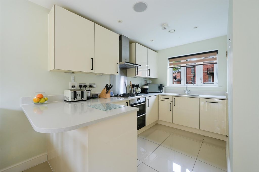 Property photo 2 of 14 Glanville Way -9.Jpg