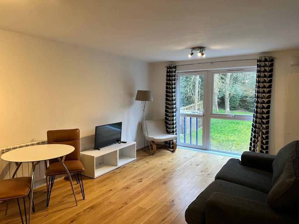 Property photo 2 of 7 Lounge