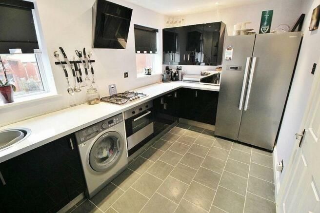 Property photo 3 of 11