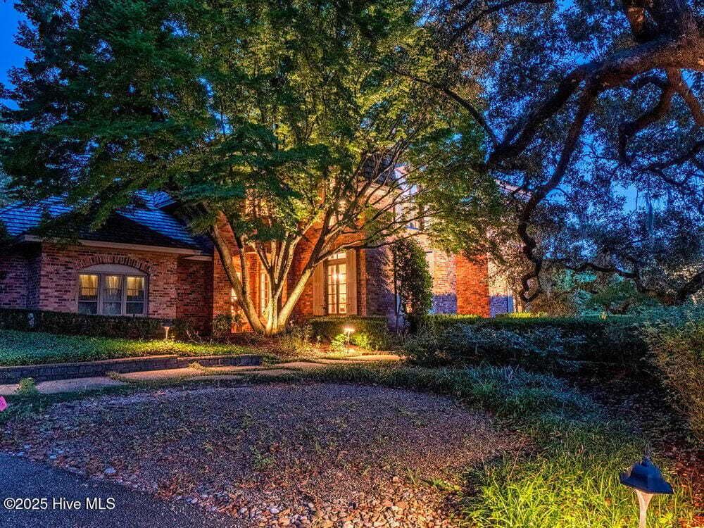 Property photo 1 of 31