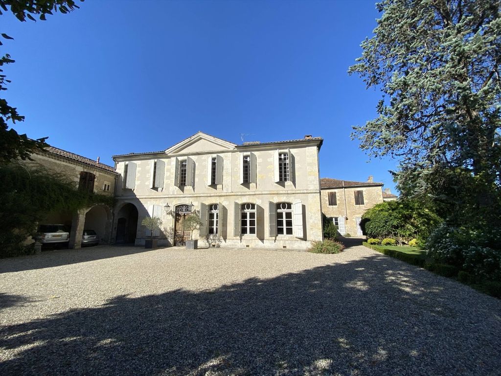 Property photo 2 of 30