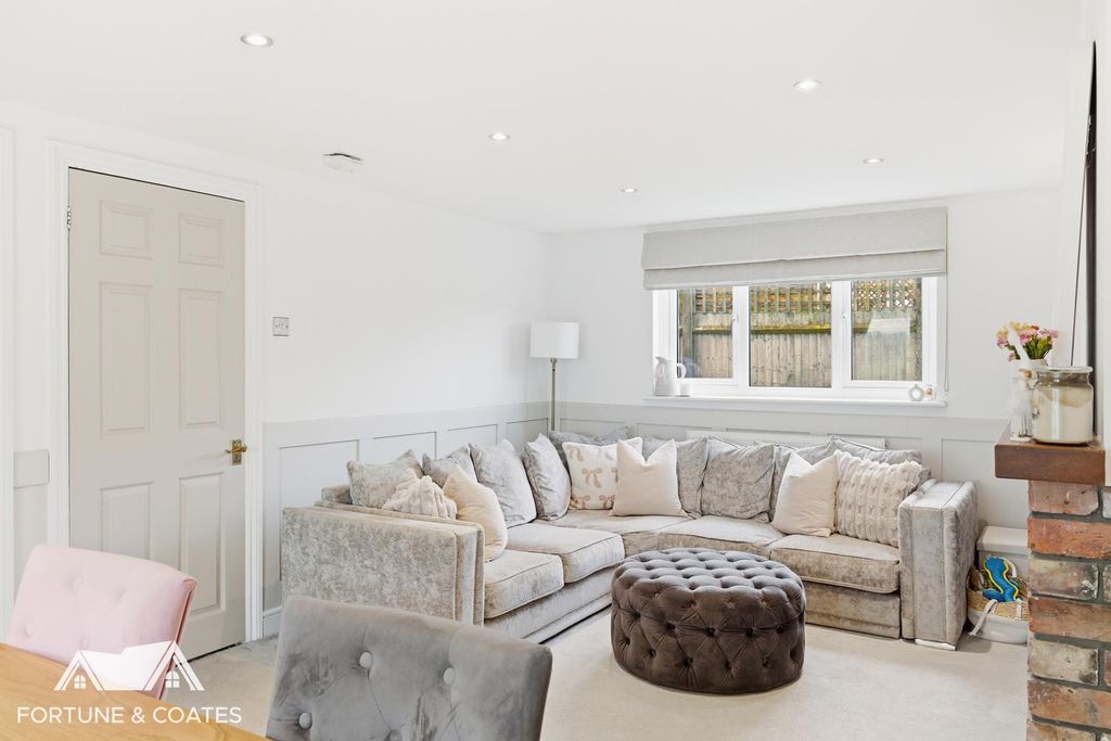 Property photo 2 of 26 Horsecrosscottage_16.Jpg