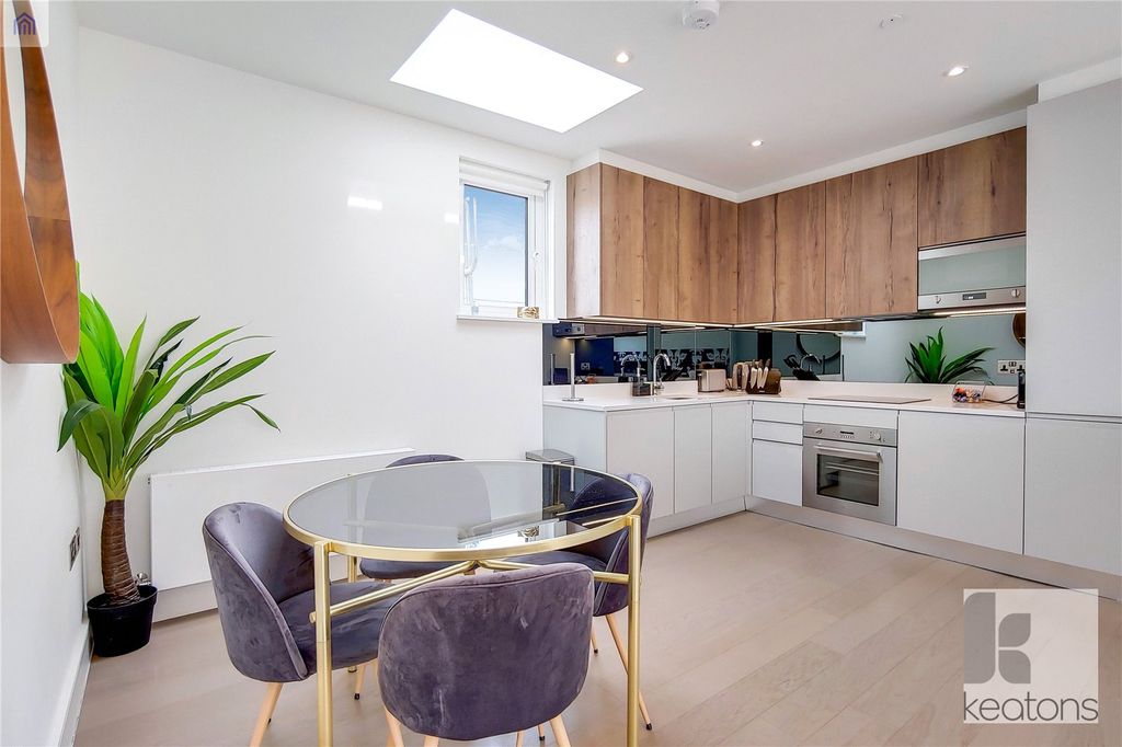 Property photo 1 of 14 Living Area/Kitchen