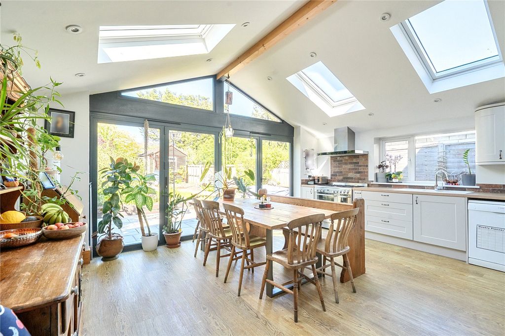 Property photo 2 of 17 Picture 2