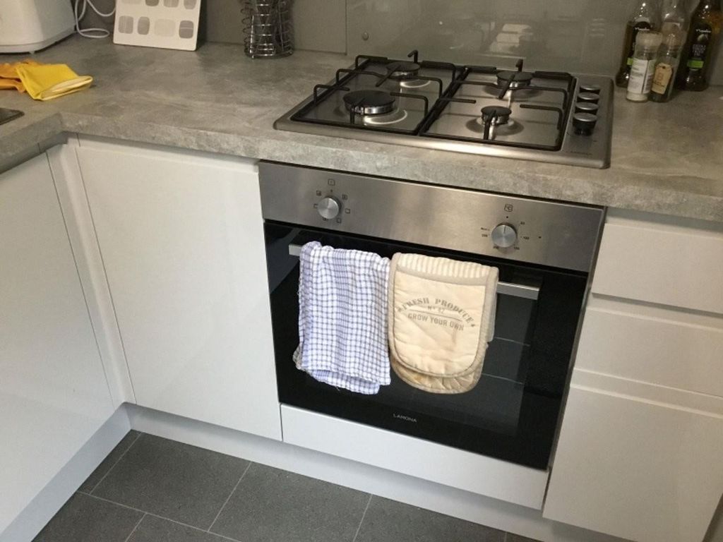 Property photo 3 of 6 F2 Salisbury 2019 Kitchen 2.Jpg