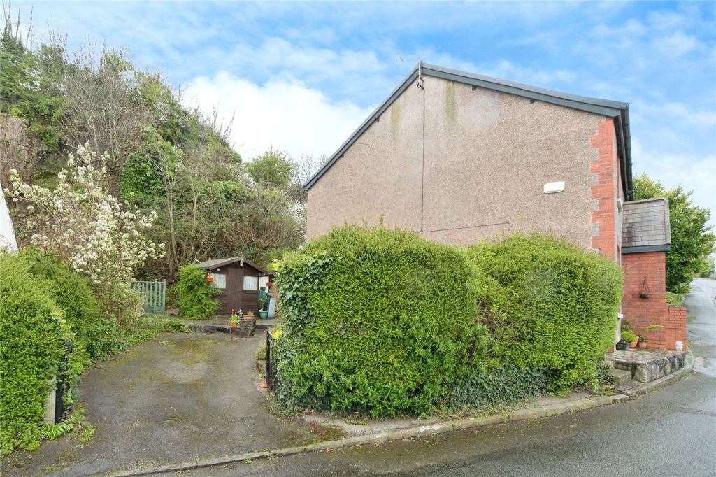 Property photo 3 of 20 Picture No. 22