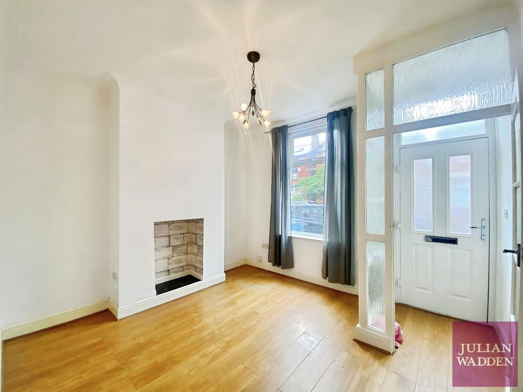 Property photo 2 of 11 Picture No. 37