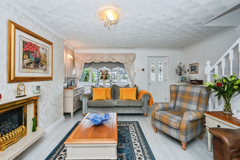 Property photo 2 of 22 Pbox-Img.Jpg