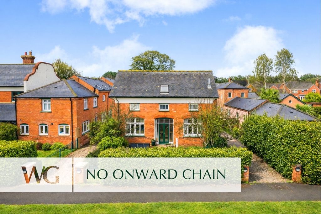 Property photo 1 of 10 Rear Elevation