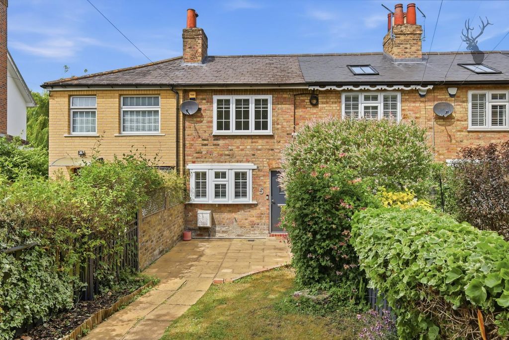 Property photo 1 of 17