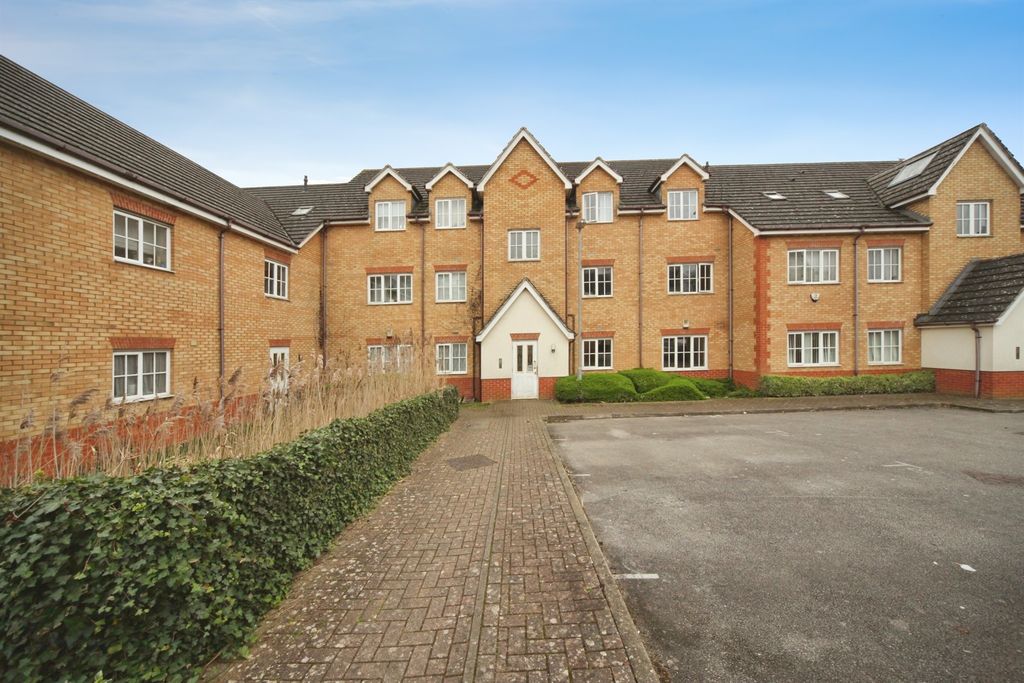 Property photo 1 of 9