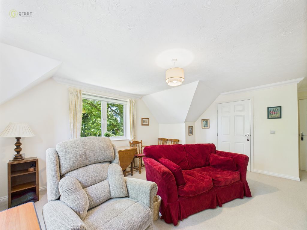 Property photo 3 of 12