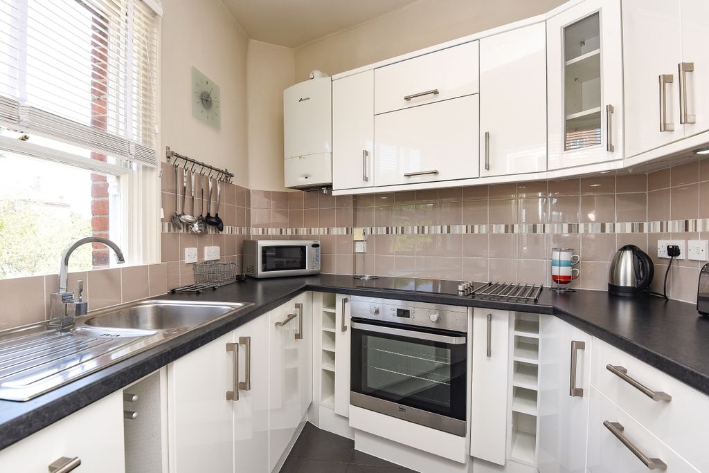 Property photo 2 of 6 203800 (3)