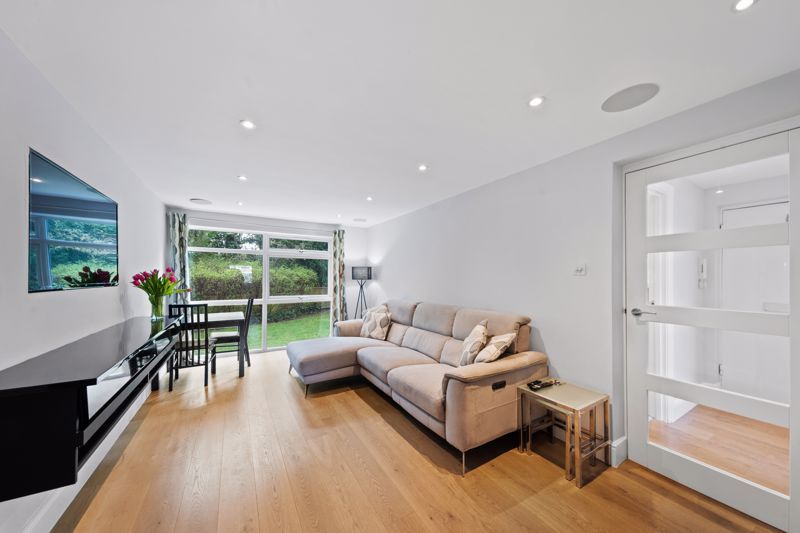 Property photo 2 of 9 Photo 5