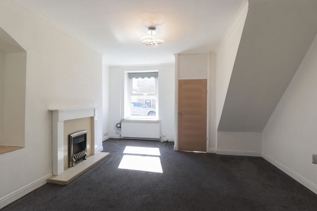 Property photo 3 of 9 Living Room 2