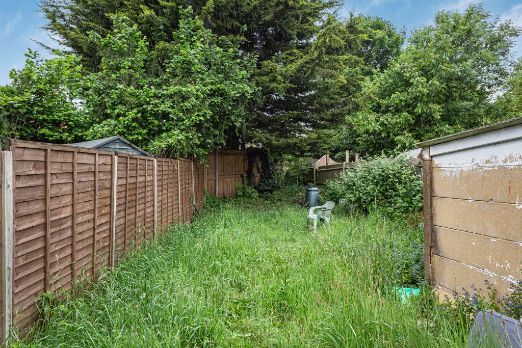 Property photo 3 of 9 Garden