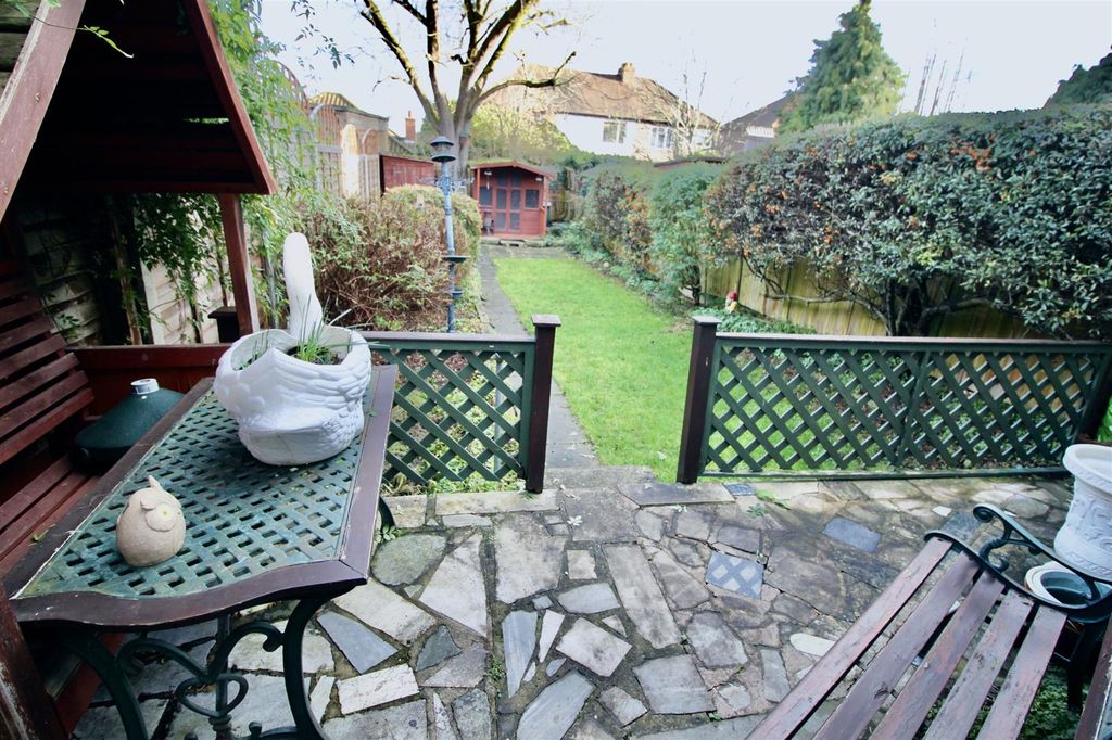 Property photo 2 of 10 Rear