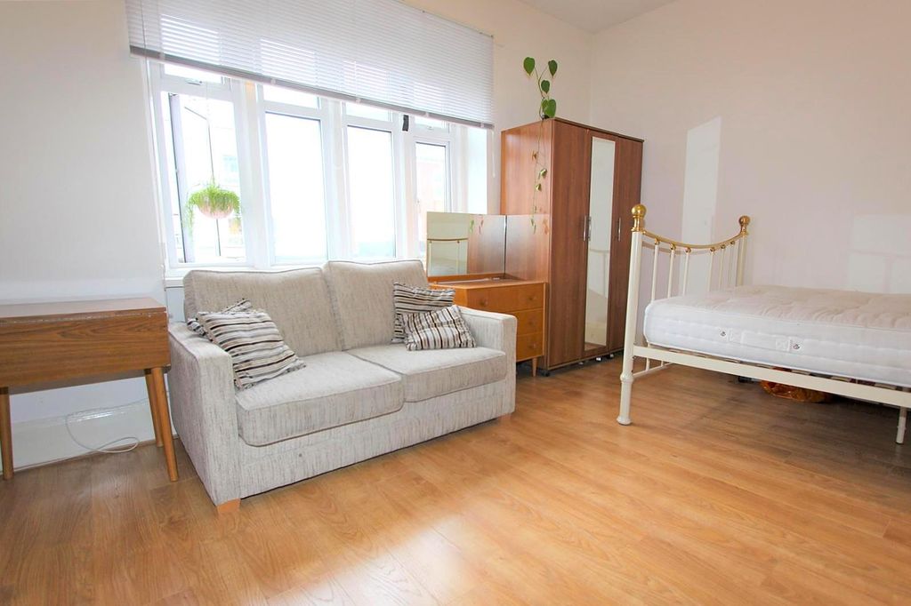 Property photo 2 of 5 3.Jpg