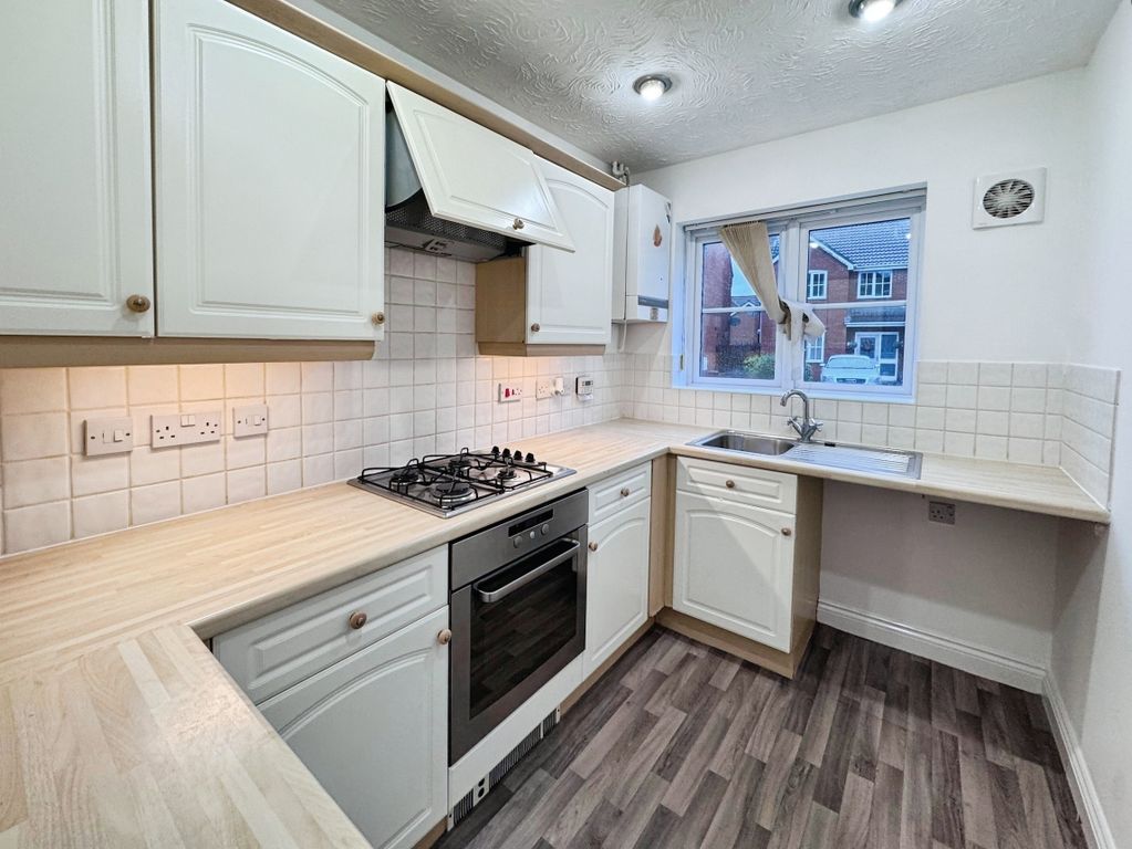 Property photo 2 of 13