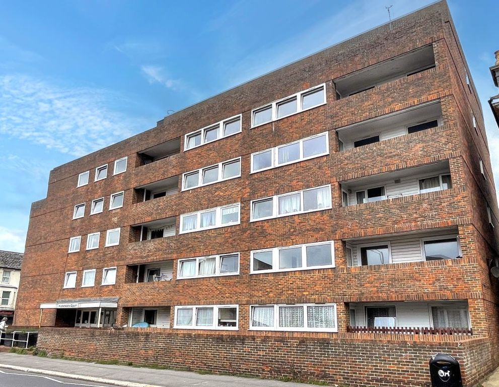 Property photo 1 of 8