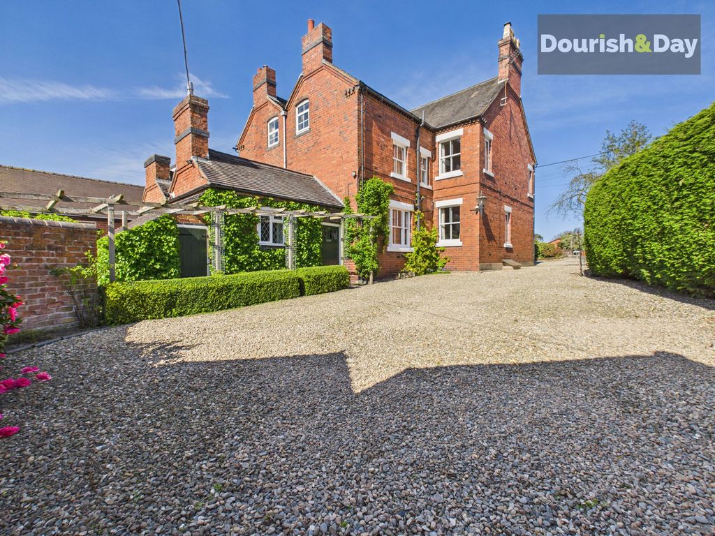 Property photo 1 of 55