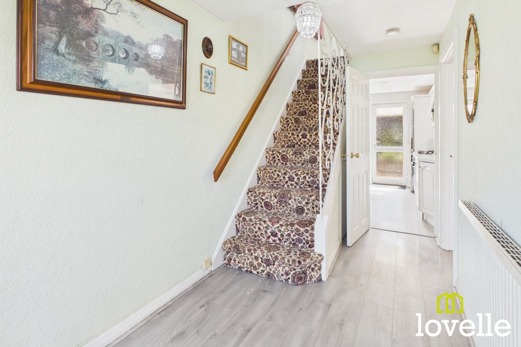 Property photo 2 of 22